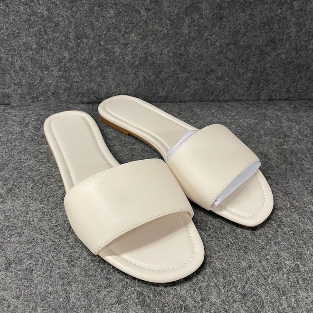 Lockup Leather Slide Sandal – CC